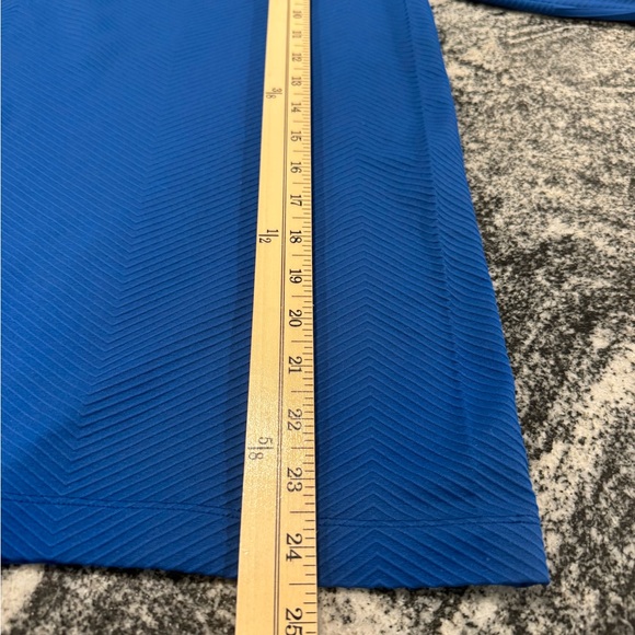 ATHLETA women’s size XS blue hooded training in cold weather layering top - Picture 12 of 13